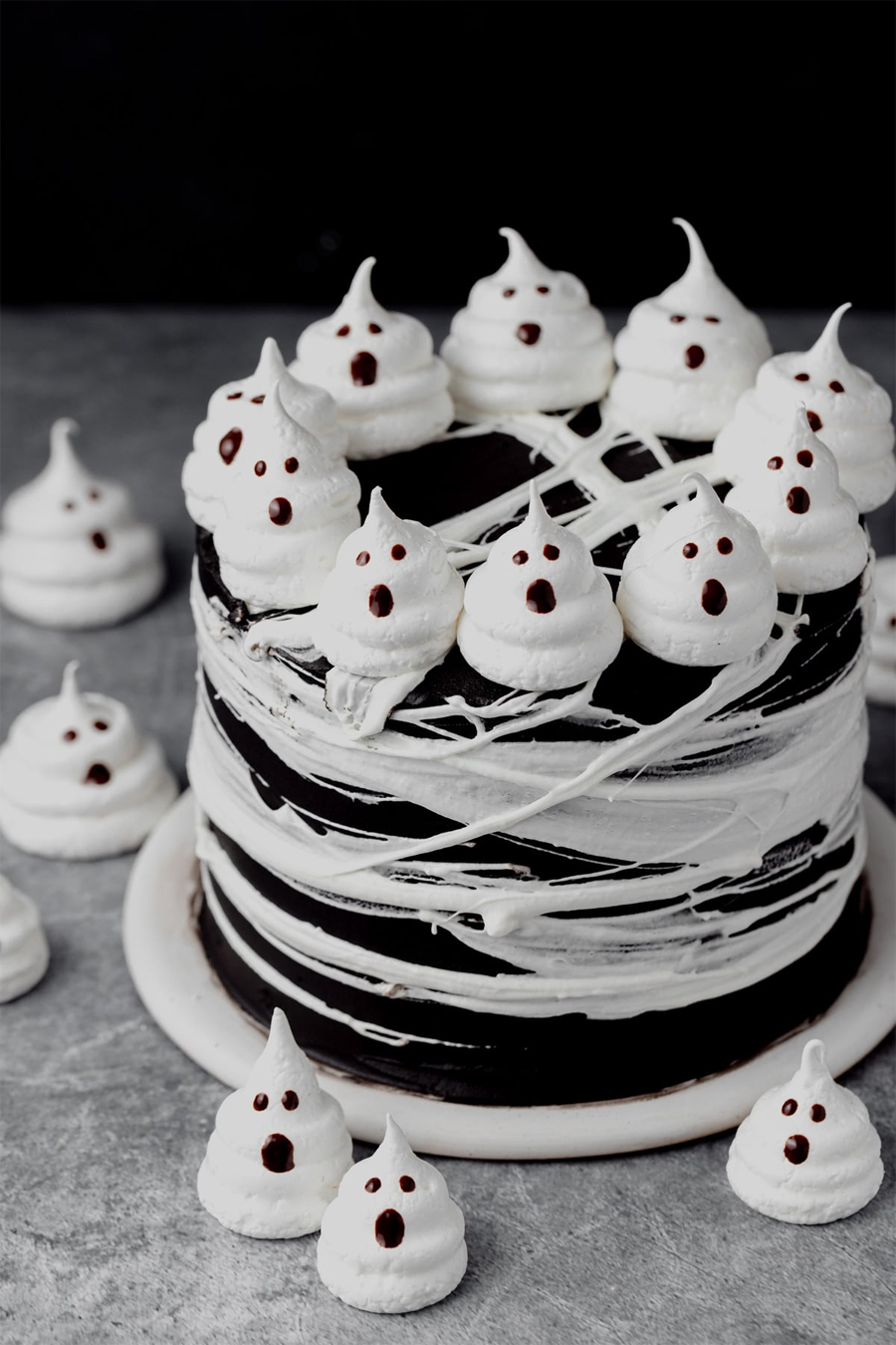 Ghost Meringues Cake